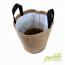 Grassroots Fabric Pots AutoPot XXL with black handles on a white background, featuring the Grassroots logo.